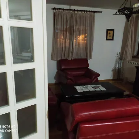 Domacinska Kuca Lodge