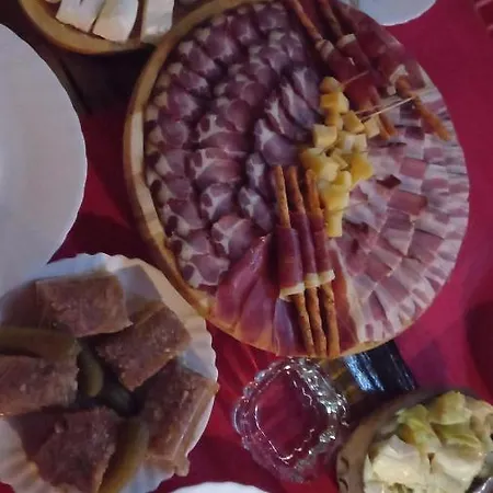 بيت خشبي Domacinska Kuca