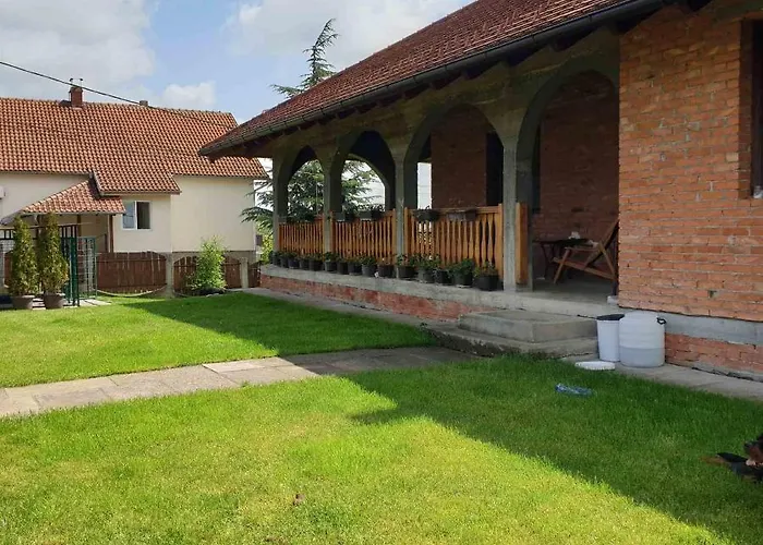 Domacinska Kuca * Arandjelovac