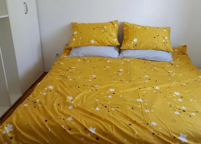 Domacinska Kuca Loža